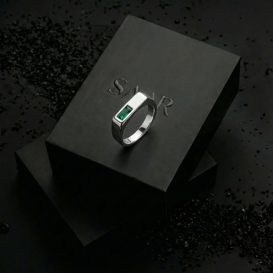 The Mateo signet ring | Mens ring | SAARCO
